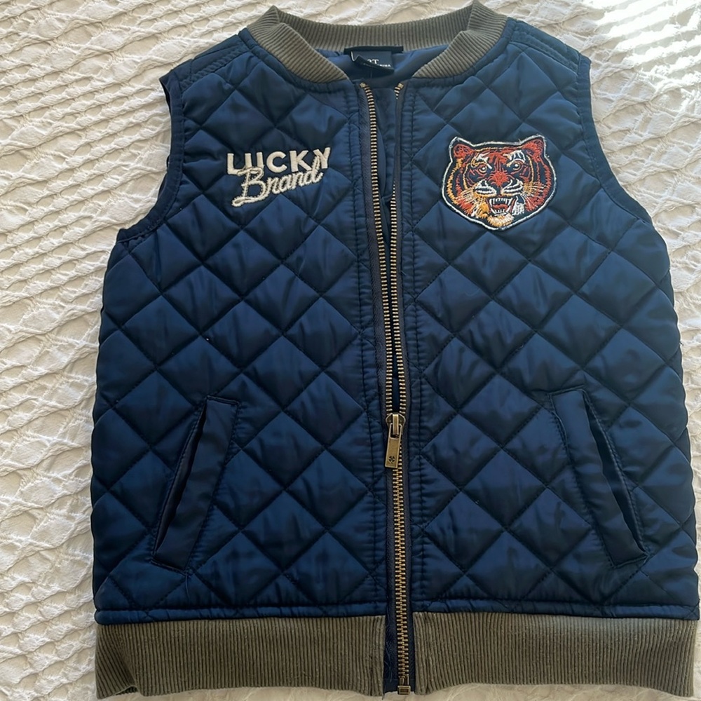 Lucky Brand Boys Size 3T Vest.